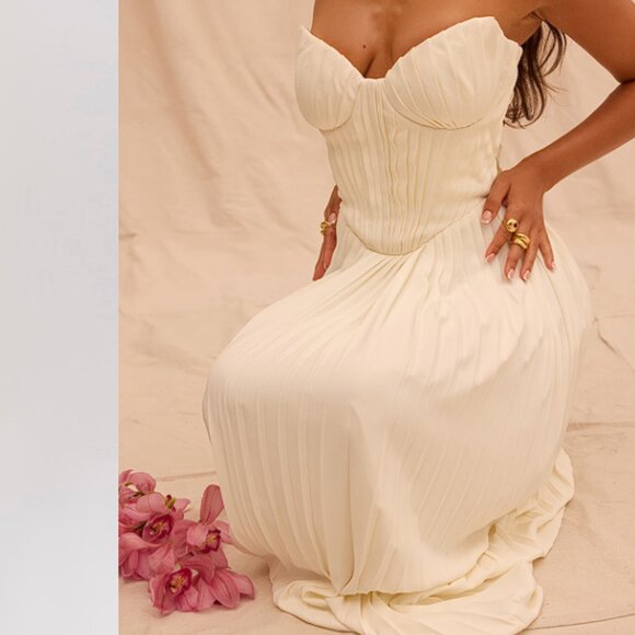 HOUSE OF CB 'Amorata' Ivory Pleated Maxi Dress NWOT - Picture 6 of 9